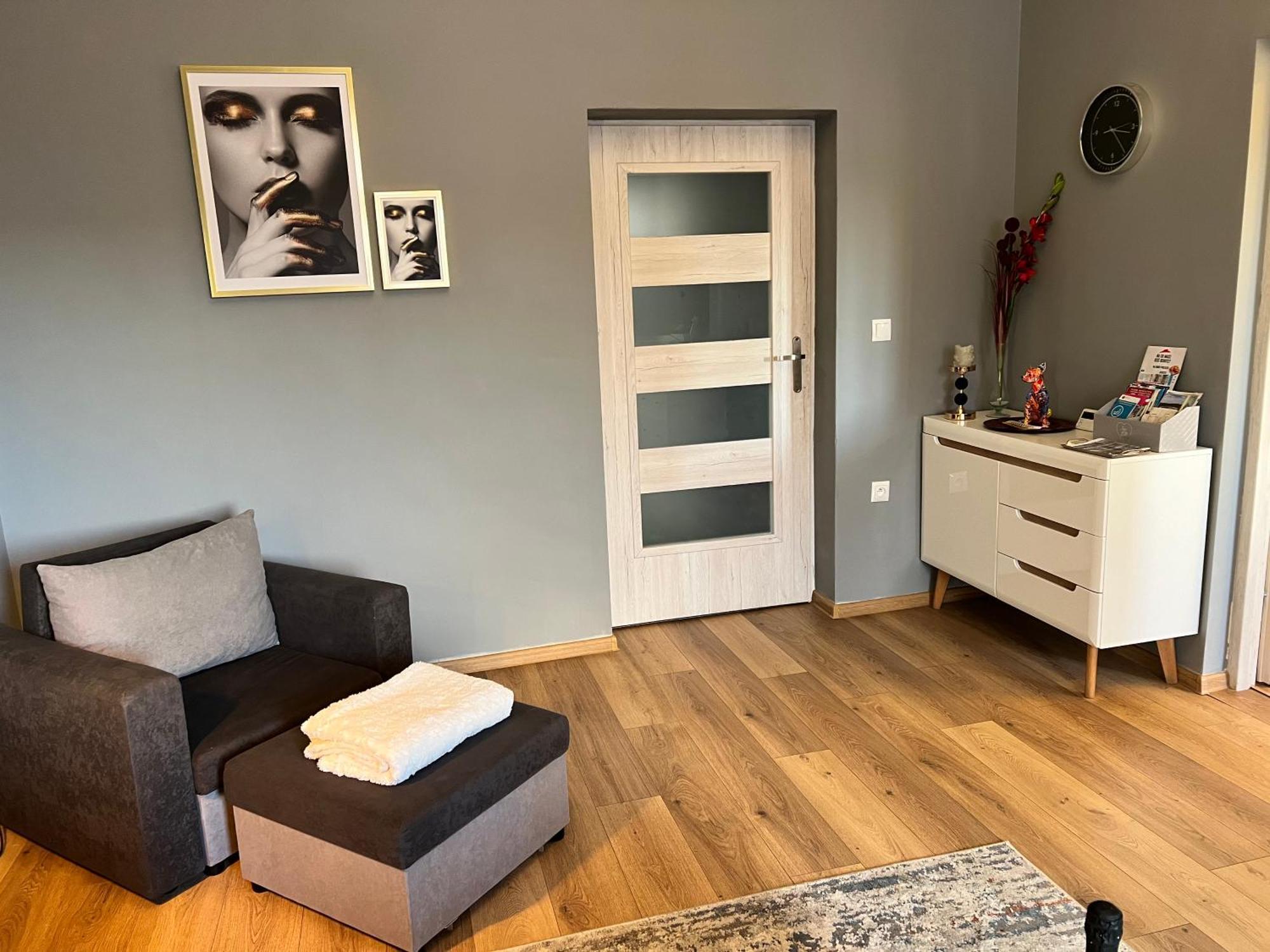 Wolności 21 Jelenia Góra Apartamento Exterior foto