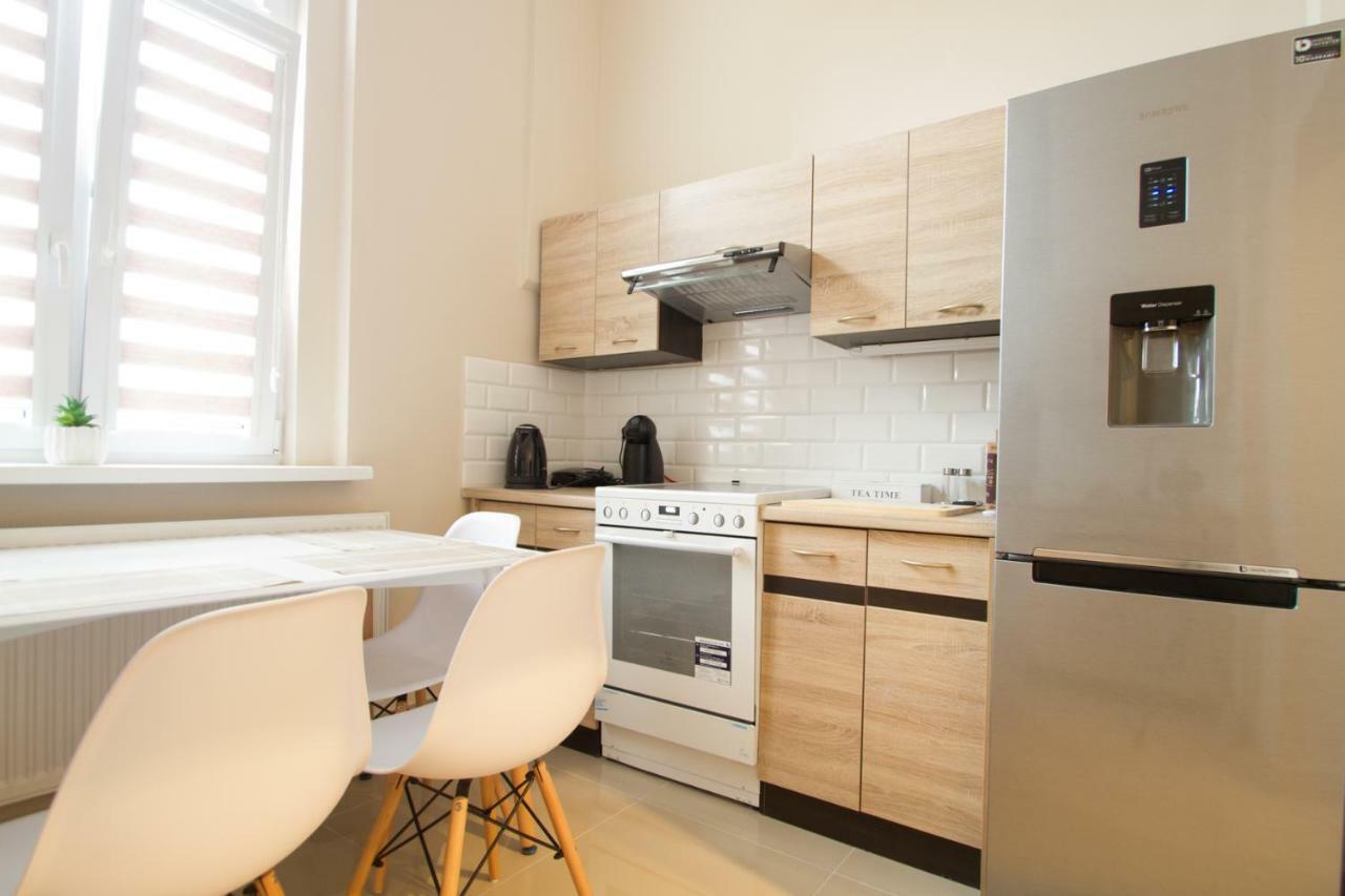 Wolności 21 Jelenia Góra Apartamento Exterior foto