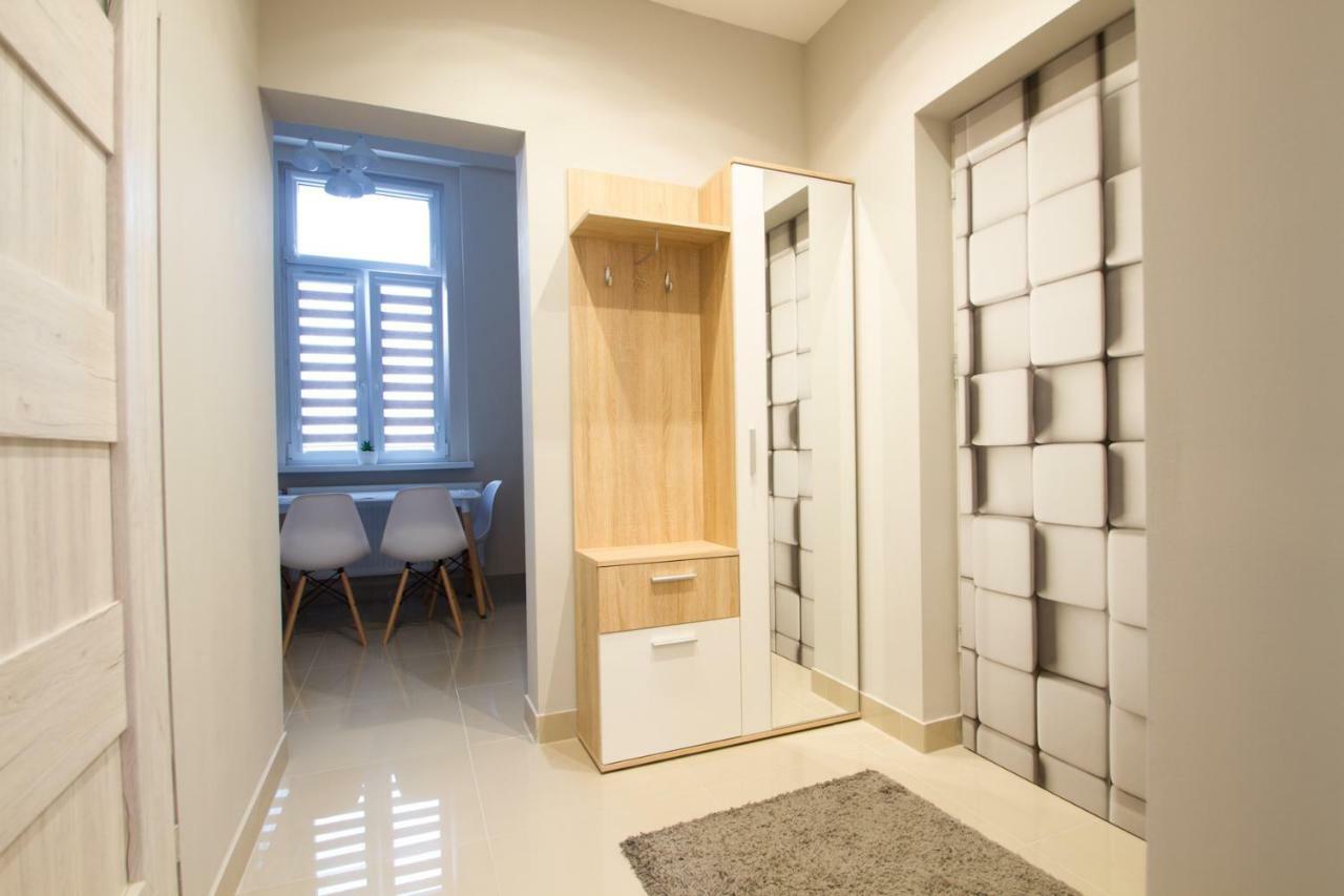 Wolności 21 Jelenia Góra Apartamento Exterior foto