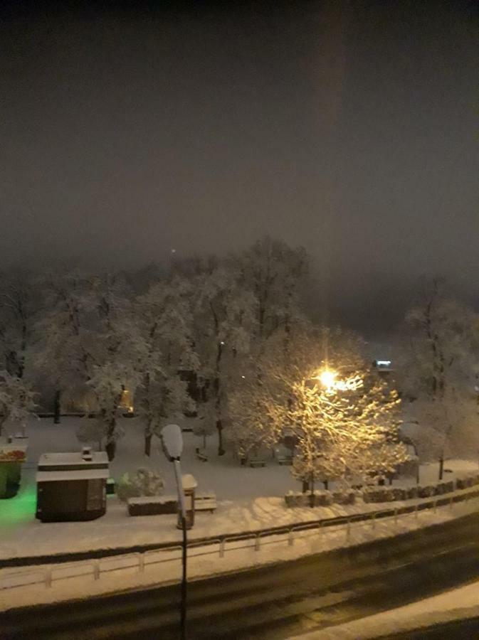 Wolności 21 Jelenia Góra Apartamento Exterior foto