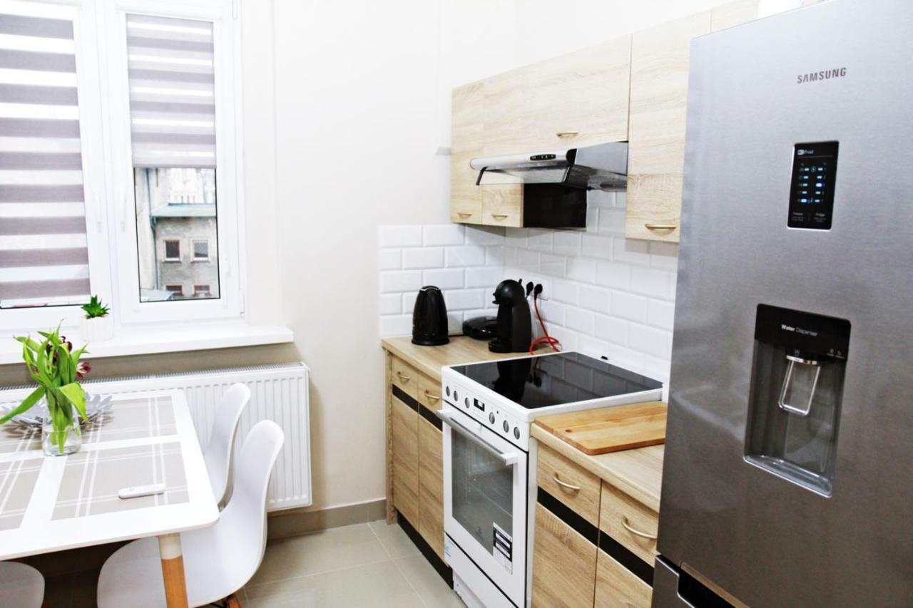 Wolności 21 Jelenia Góra Apartamento Exterior foto